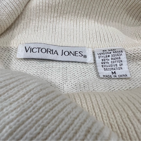 Vintage Victoria Jones Holiday Sweater - Size M - Picture 11 of 14